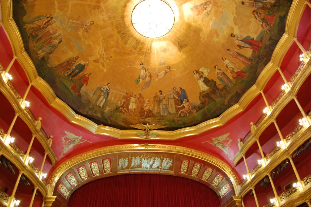 ceilling_paintings_degollado_theater